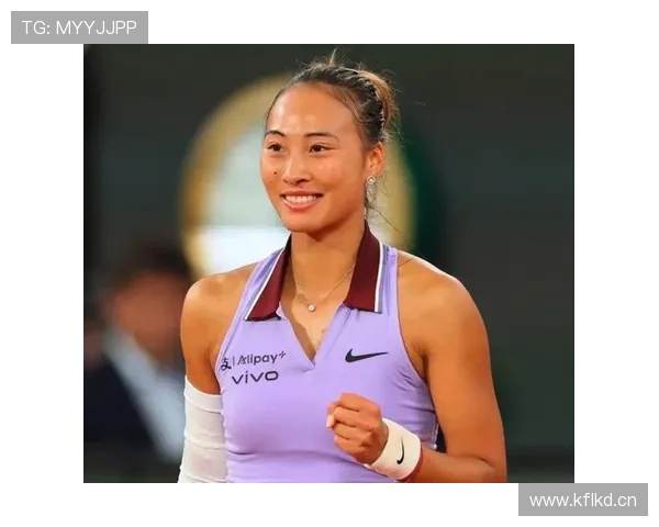 复出首秀遭横扫郑钦文仍难翻盘 复出首秀遭横扫郑钦文仍难翻盘